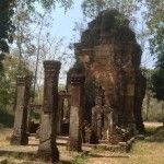 เสารองรับหลังคาห้องโถง ปราสาทโดนตวล
