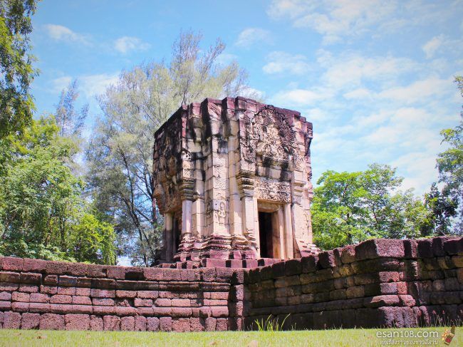 ปราสาทบ้านพลวง