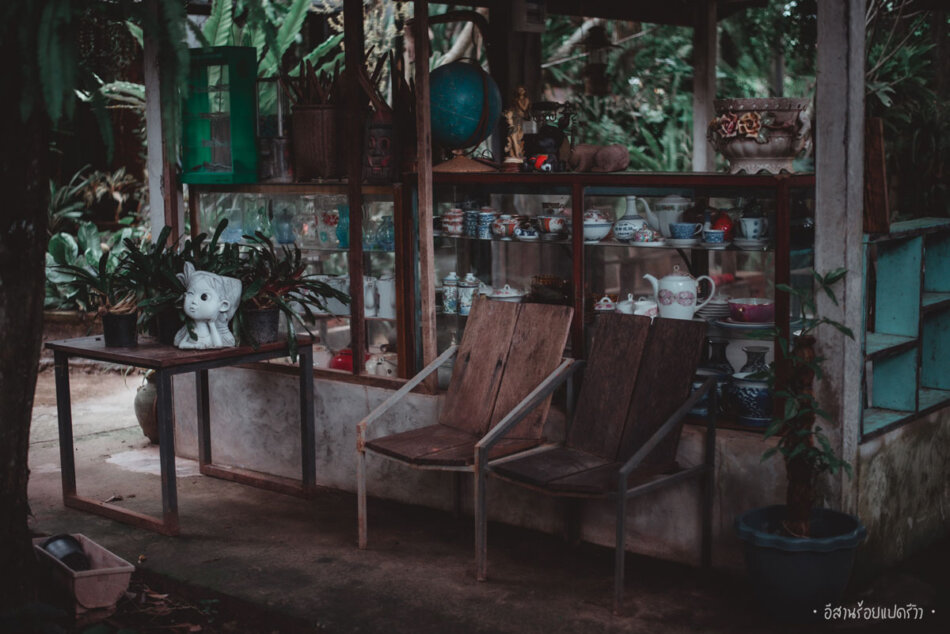 ที่นั่งเล่นโซนด้านนอก